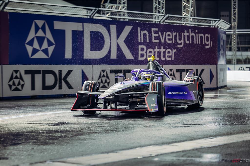 台灣保時捷攜手臺大賽車隊直擊 Formula E 賽事 體驗頂尖賽車精神