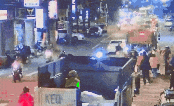 快新聞／「夾擊」倒垃圾民眾畫面曝！桃園回收車未煞車追撞釀1死