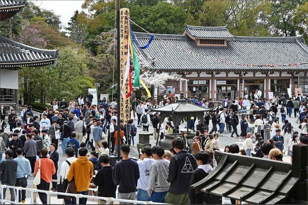 日本觀光人潮多！謝金河曝「中國遊客提滿戰利品」揭中日內需消費力差距