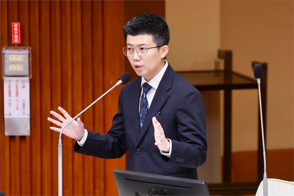 社會局長稱「需要這樣嗎」惹怒苗博雅　蔣萬安9/4正式開檢討會
