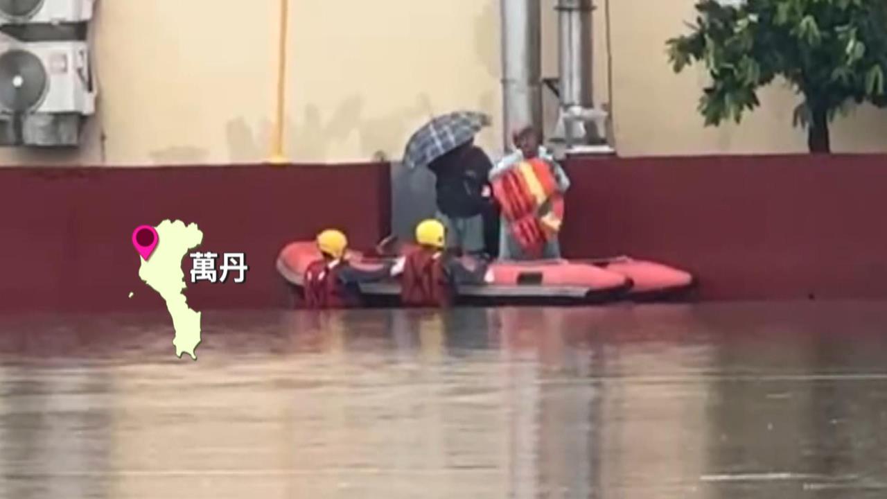連夜豪雨釀嚴重淹水　萬丹住戶受困、竹田民眾「救車失敗」