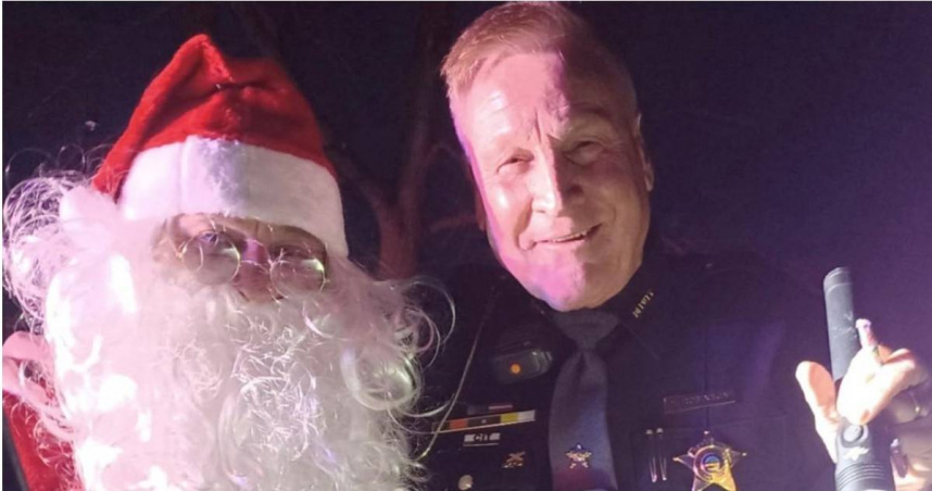 北極圈也不安全？聖誕老人夫妻超速遭攔　「聖誕老婆婆」一句話笑翻警察