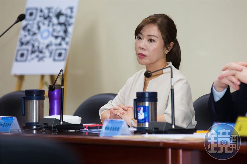 爆擁加州2豪宅 李彥秀嗆依法申報:沒申請過綠卡