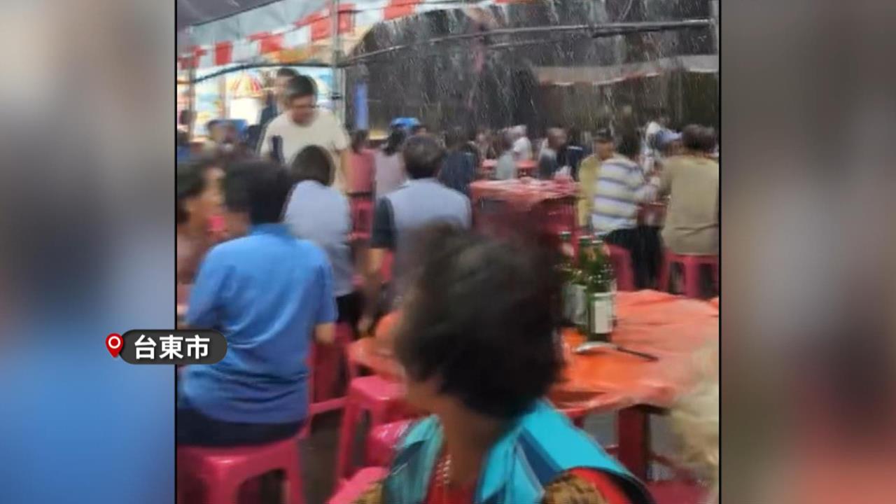 颱風風雨無阻！台東功德宮「照吃平安宴」　網笑稱：真流水席