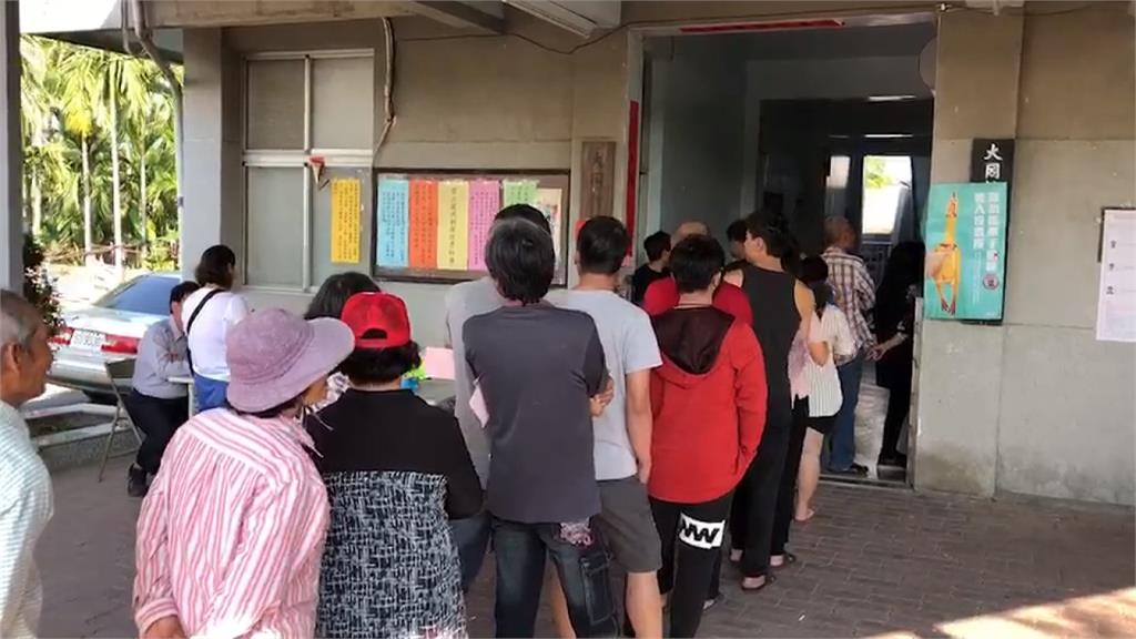 九合一大選零星意外 有人撕選票 有人暈倒