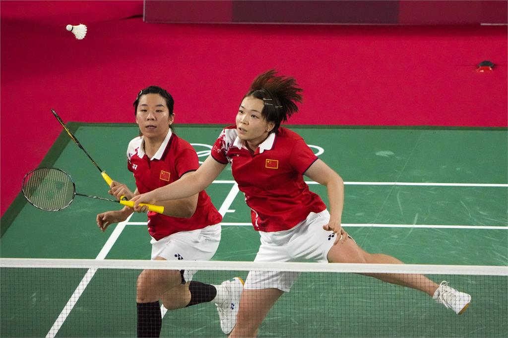 東奧／中國羽球「咆哮女雙」金牌戰敗給印尼！網諷：中國一定銀