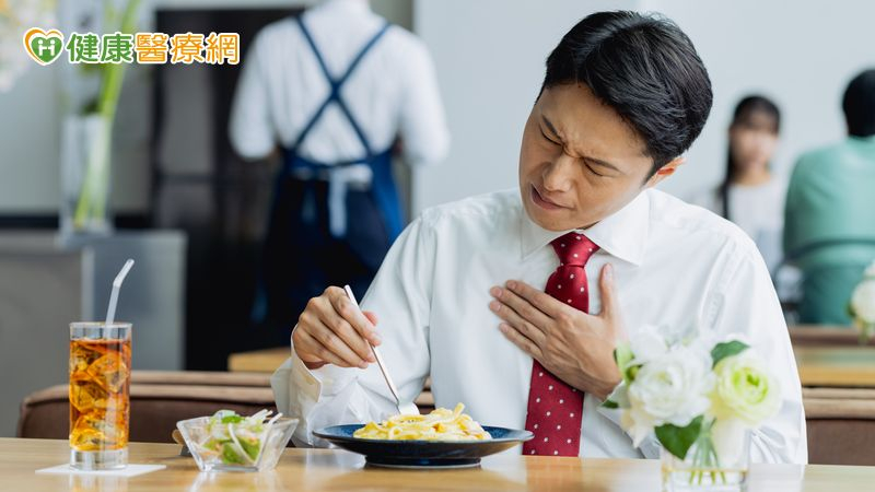 吃飯別吃太快助減重？上班族忙碌如何慢慢吃？營養師親教改善方法