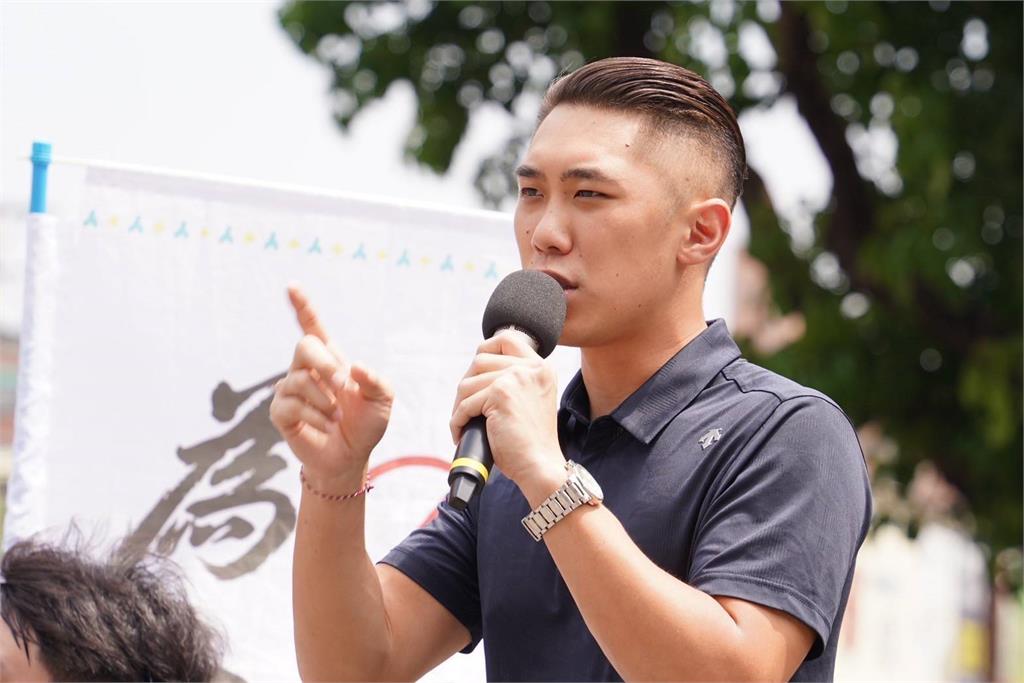 颱風逼近　陳世軒批清淤進度落後、人孔巡檢鬆散恐釀淹水