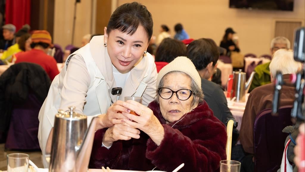 昔野台花旦離世！陳亞蘭親訪最後一面 來春阿嬤「圓夢對唱」安詳走了