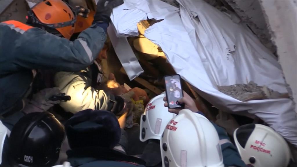 奇蹟！俄公寓氣爆 瓦礫堆中救11月大男嬰