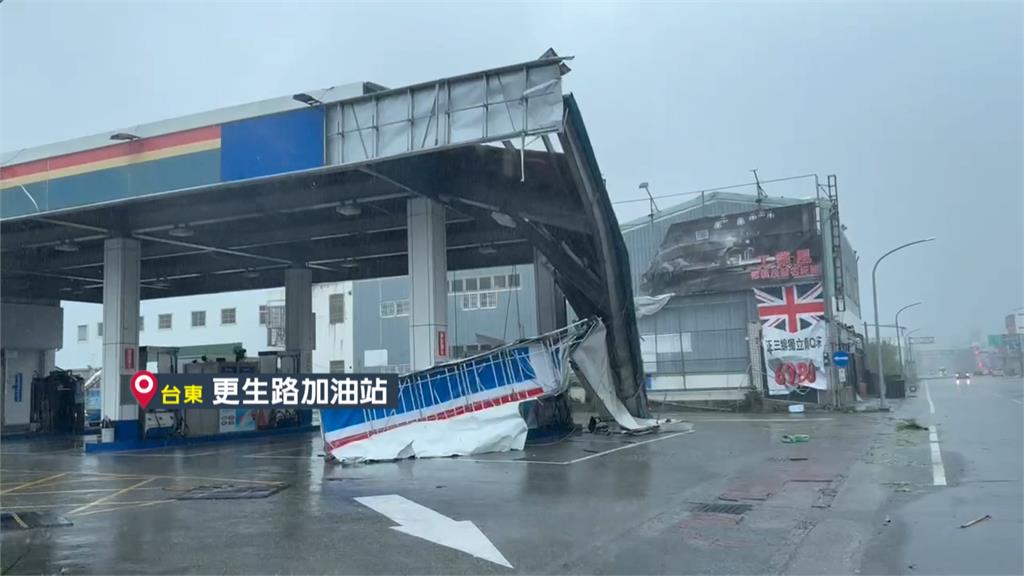 台東災情不斷！加油站鐵皮被掀翻　急診玻璃門倒下辦公室亂成一團