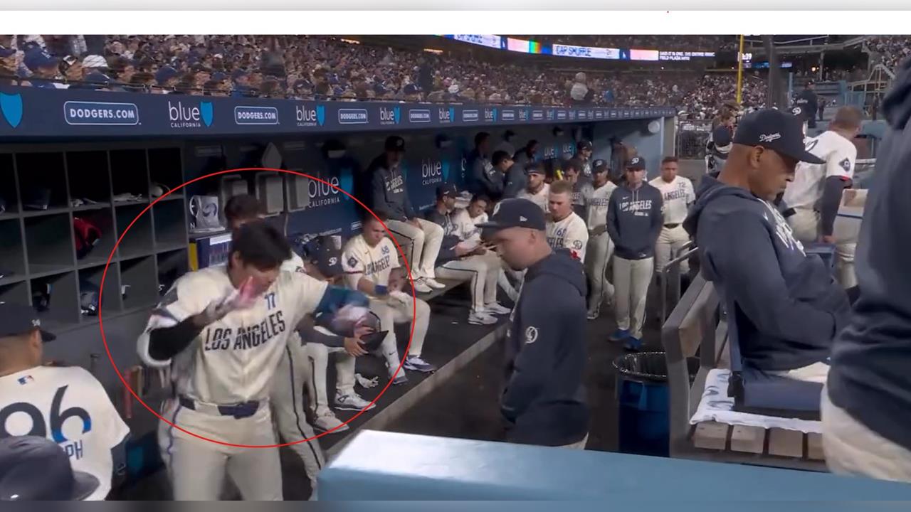 MLB(影)／大谷翔平不怕火球竟然怕蟑螂！這位隊友抄球棒快速出手化身除蟲隊長