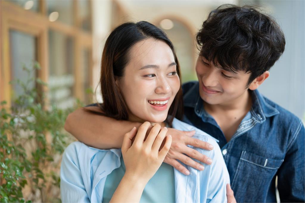 鋼鐵直男怎麼一回到家就變成大奶狗？原來背後是反差萌4大真相