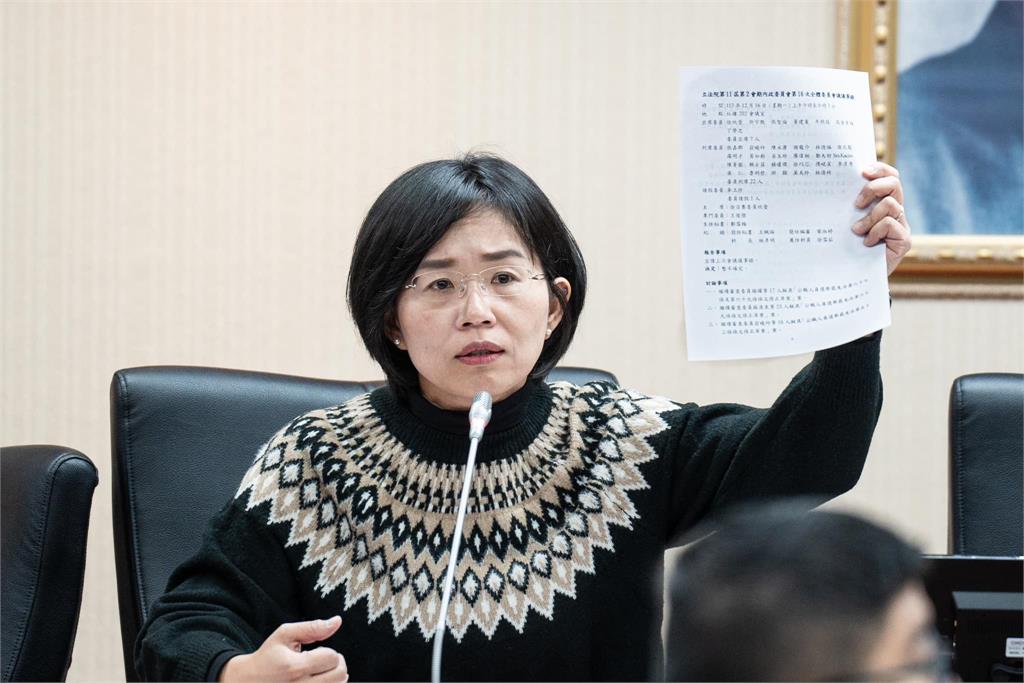快新聞／《財劃法》強闖3讀　蘇巧慧怒送「8字」：過程離譜、內容荒謬