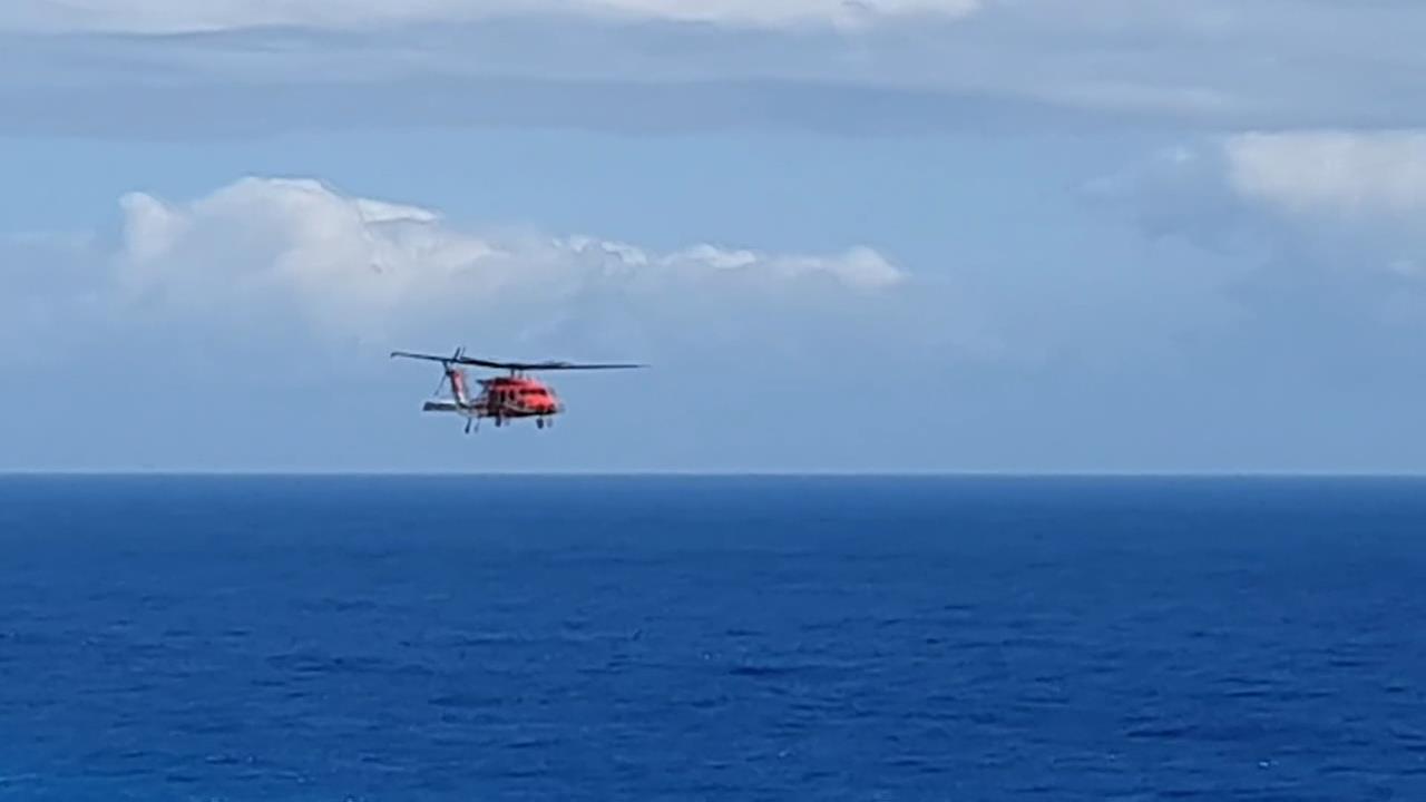 花蓮象鼻隧道再傳憾事　62歲女遊客攀岩遭大浪捲走