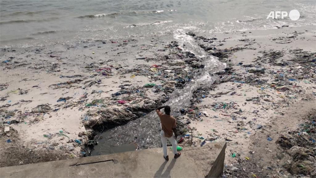塞內加爾「最美海岸線」被摧毀　達卡「漢灣」成２０公里垃圾場