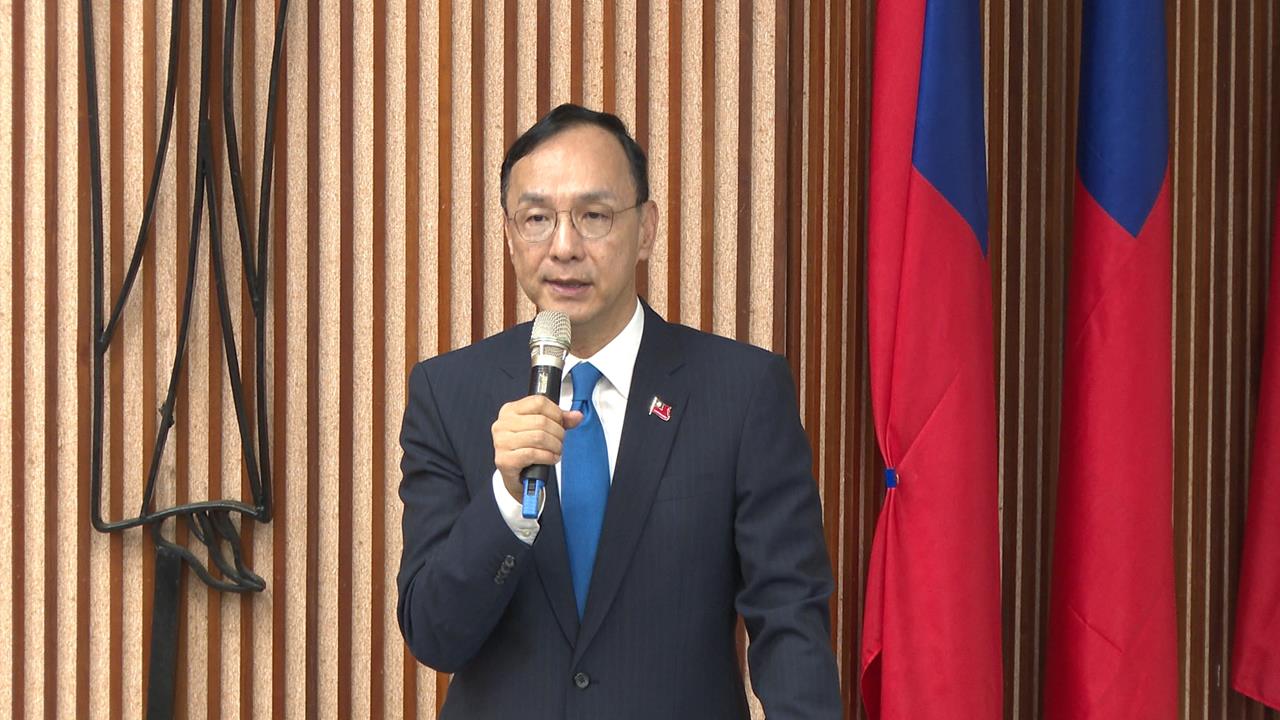館長赴中紀念台灣光復 中國網友嗆又來騙吃騙喝