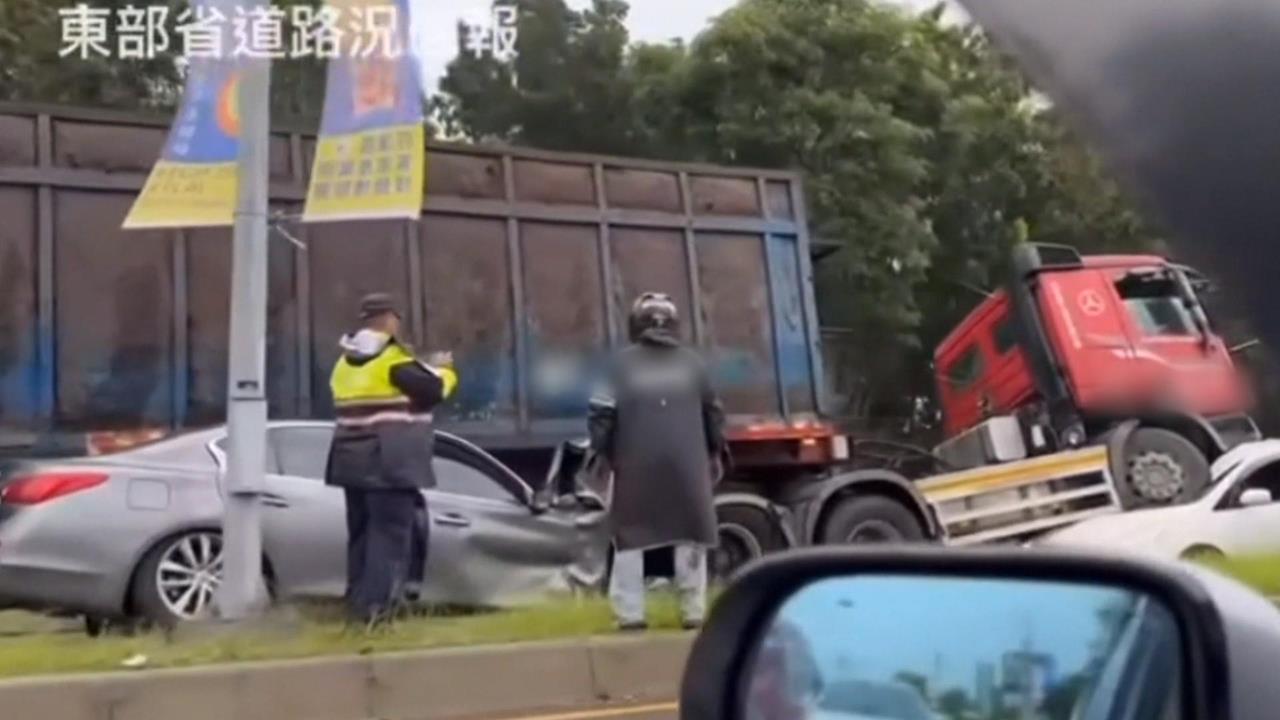 台9線花蓮新城路段嚴重車禍 四人受傷 幸皆無生命危險