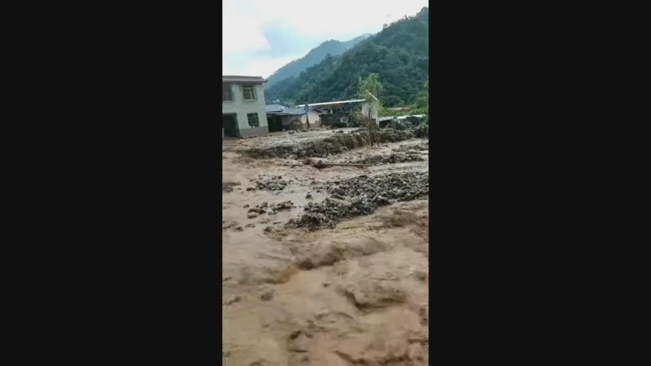 中國四川土石流釀災　房屋、道路遭沖毀　至少5失蹤