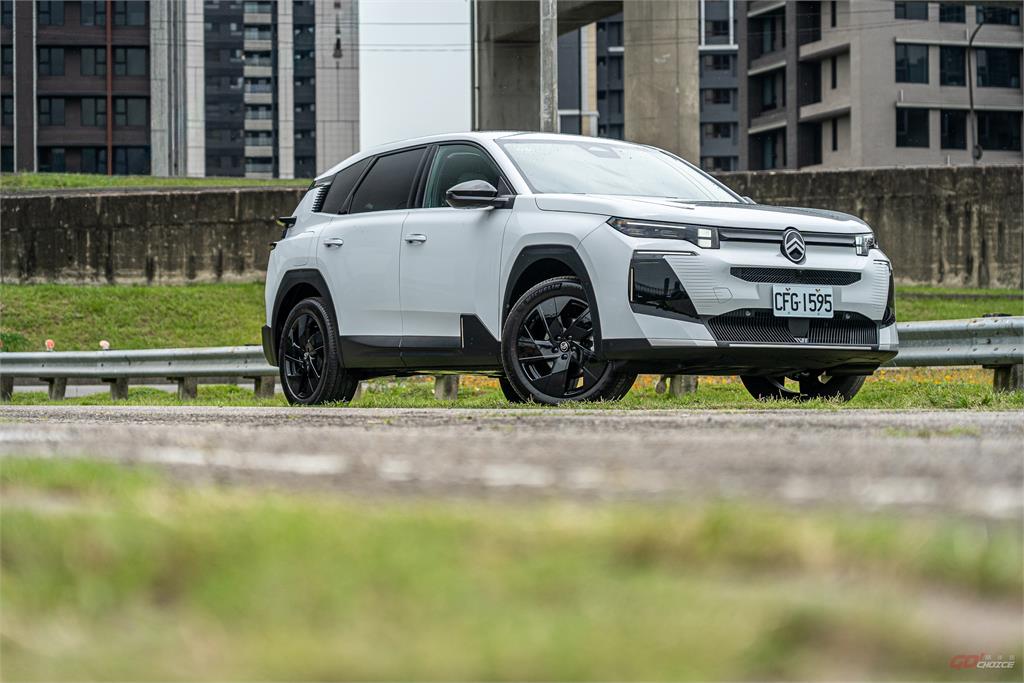 在模組化中尋得關鍵性的獨特|Citroën C5 Aircross 試駕
