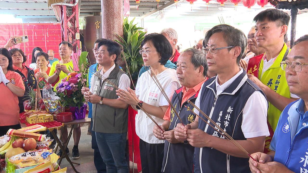 李烈挺蘇遭藍抹黑！　蘇巧慧板橋參拜批詹「不可取」！