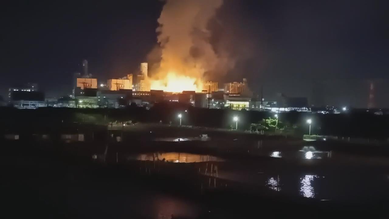 興達電廠晚間爆炸居民全嚇壞! 里民曝"下午就聞到異味"