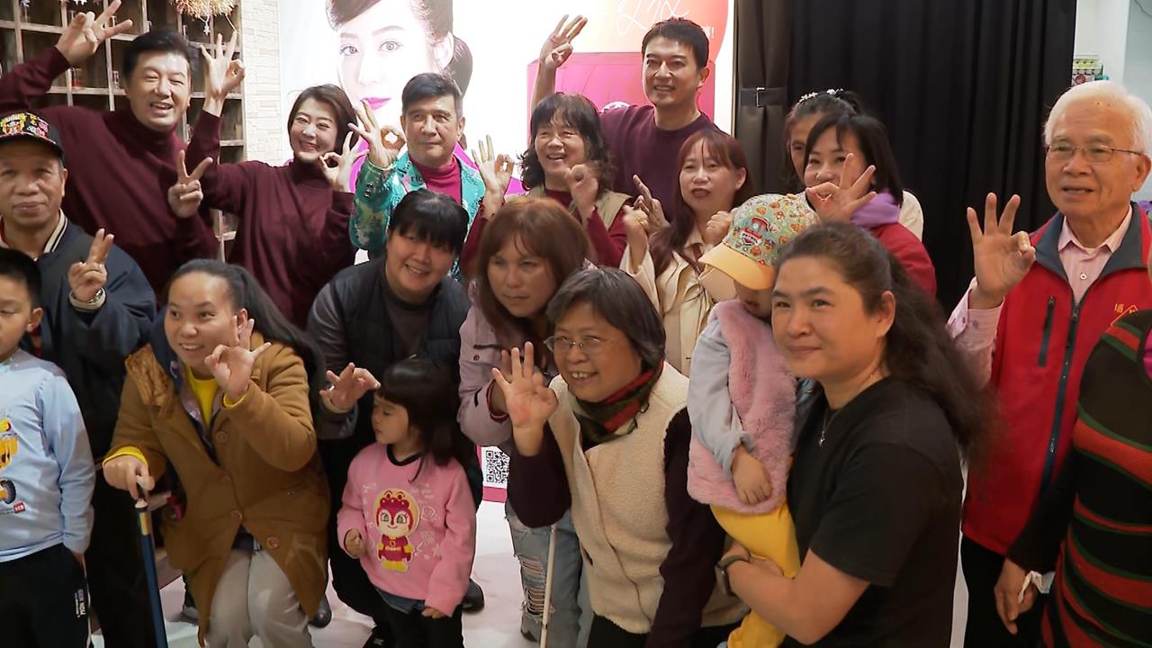 歲末年終溫馨挺弱勢 八點檔演員夫妻檔辦公益音樂會