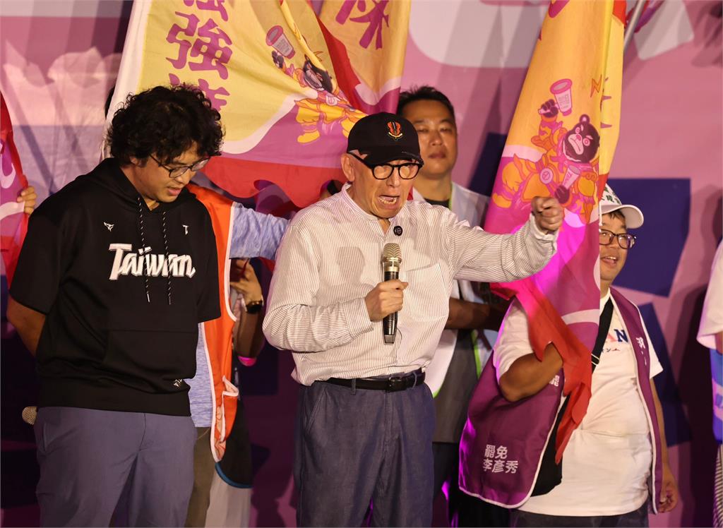 放下823罷免！讓民進黨去努力吧　曹興誠勸志工：藍綠對決「我們打不起」