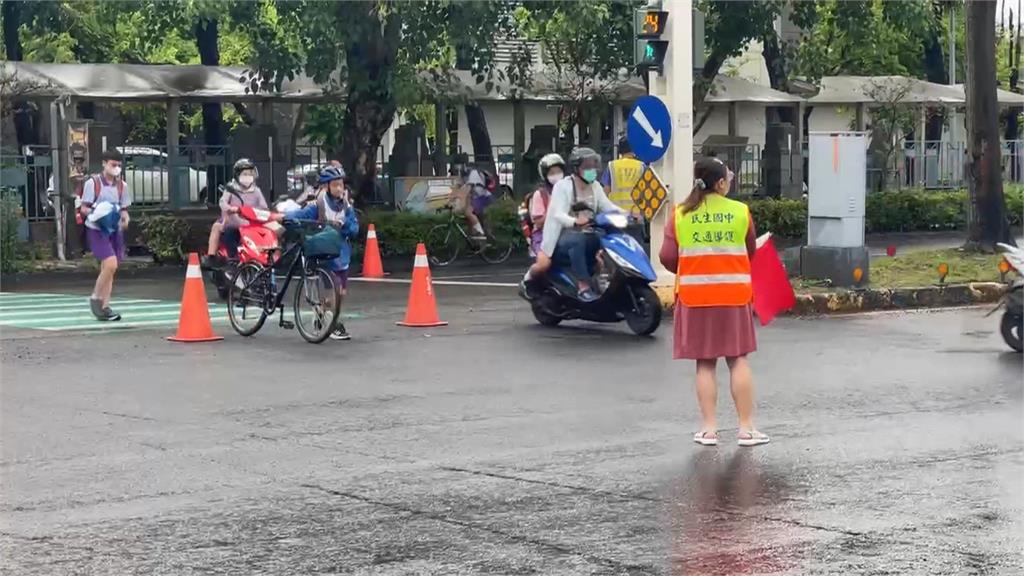 嘉義市成南部縣市唯一上班上課　市長黃敏惠臉書遭灌爆！