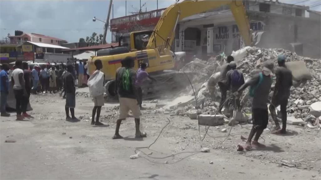 海地強震近一週...偏鄉仍苦等不到救援　糧食資源短缺　居民攻擊物資車