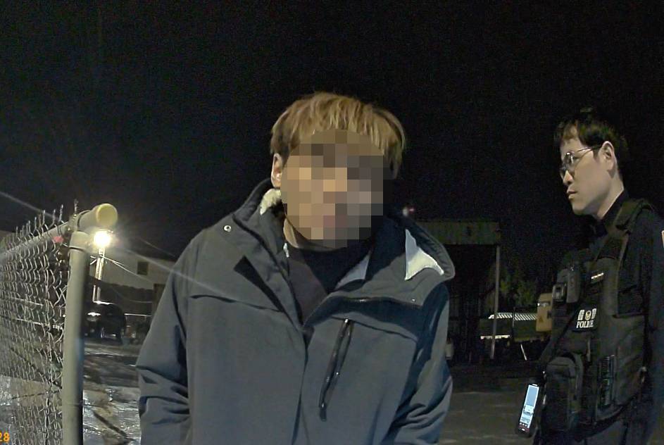 沒套好?兄弟報「相同身份證字號」 通緝犯假冒身分當場被抓包