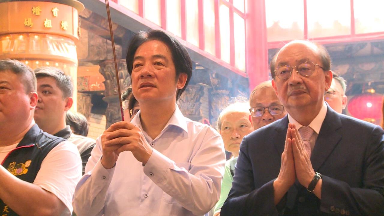 賴清德下鄉新竹市巡迴座談　與柯建銘「這動作」引發聯想