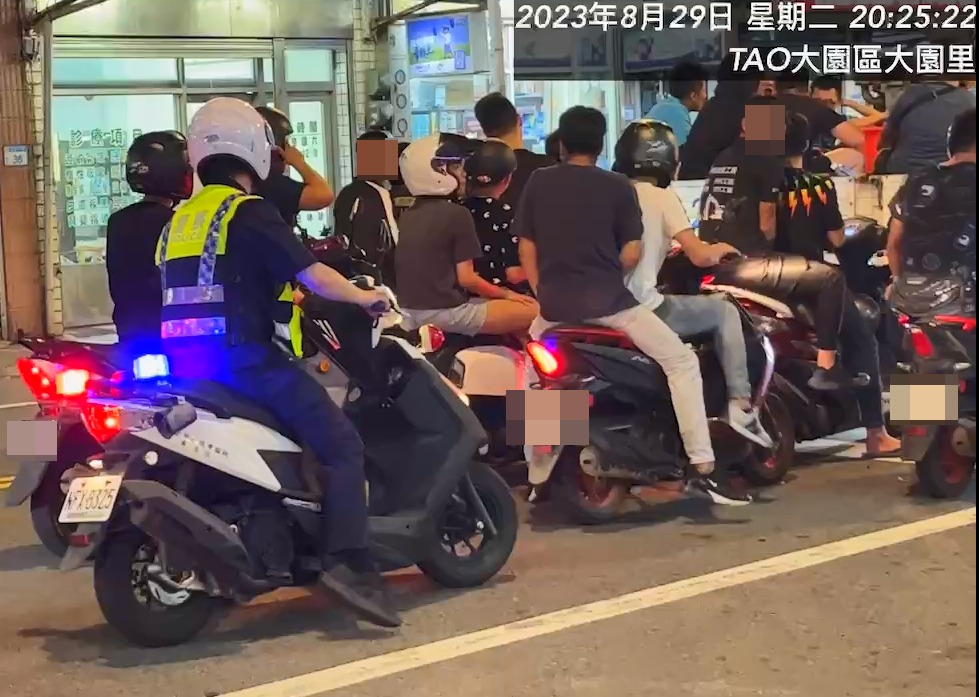 【有片】無視「廟會猴子」違規？大園警回應了