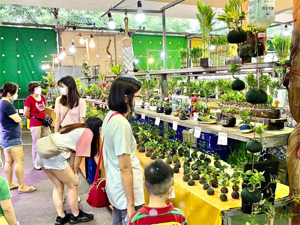 快新聞／買花迎新春！ 建國花市1/22至1/31不打烊　除夕營業到18:00