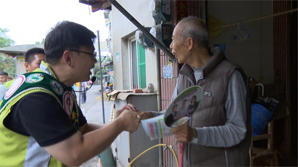 賴瑞隆3度到大林蒲掃街  陳麗娜晚間辦座談會