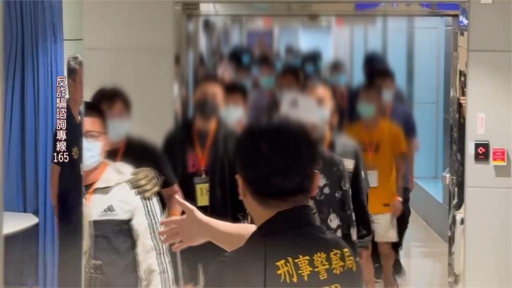 受困泰緬55豬仔返台！　25人是通緝犯「當場逮捕」