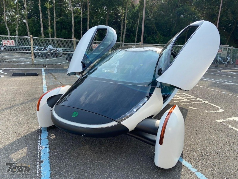 迎著陽光 飛向未來　aptera Paradigm 太陽能電動車 短試駕