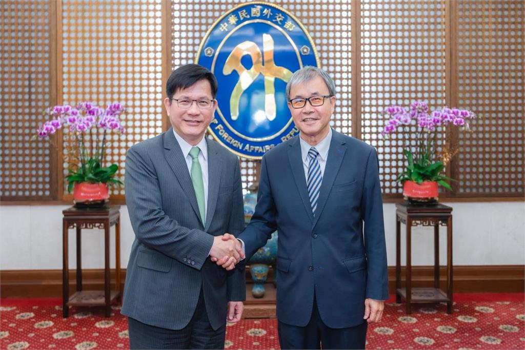快新聞／不只農業部！今偕鄭英耀召開雙部長會議　林佳龍：為台灣與友邦培育人才
