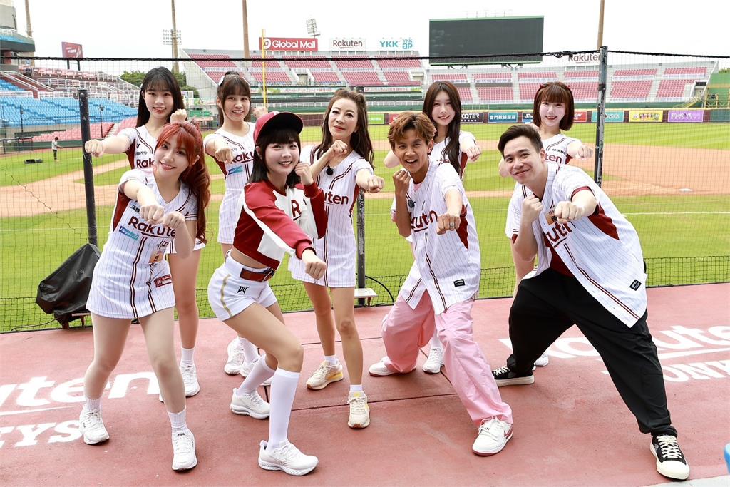 《綜藝新時代》全新改版！阿翔、籃籃以及楊繡惠與樂天女孩應援熱舞介紹桃園在地美食