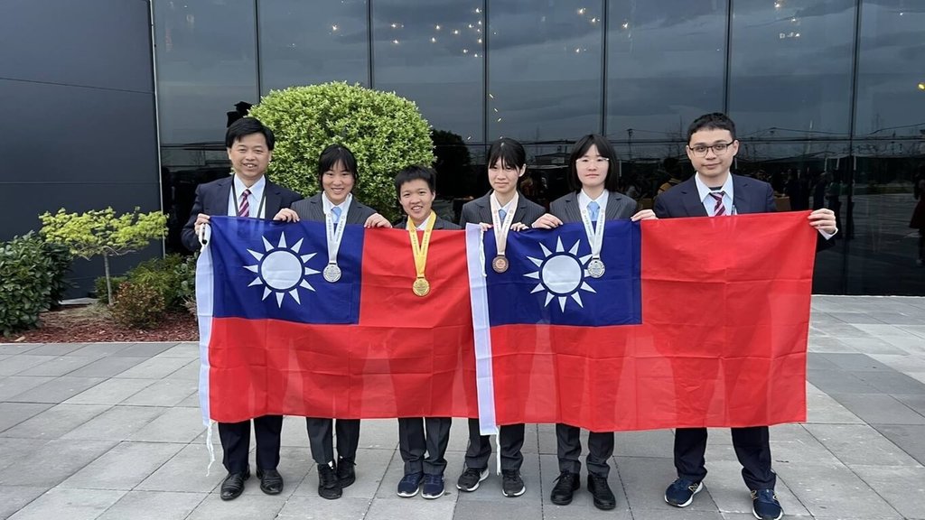 歐洲女子數學奧林匹亞競賽　台灣學子獲1金2銀1銅