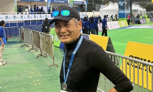 67歲周潤發參加10K馬拉松「完賽狀態曝光」　成績排名出爐網驚呆