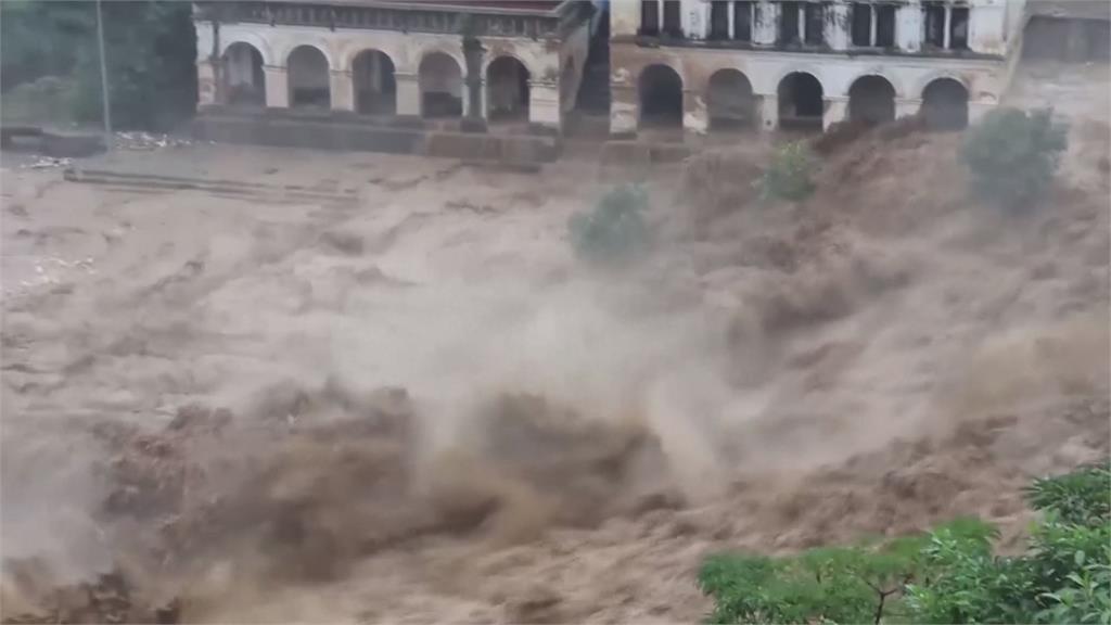 尼泊爾「連日豪雨」災情頻傳　上百人死亡、幾十人失蹤