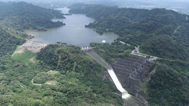 水啦！雨水持續入庫　苗栗鯉魚潭水庫「蓄水率回升」突破60%