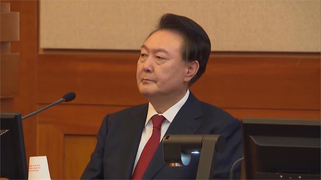 尹錫悅獲釋! 結束52天拘留 向支持者致意後回總統官邸