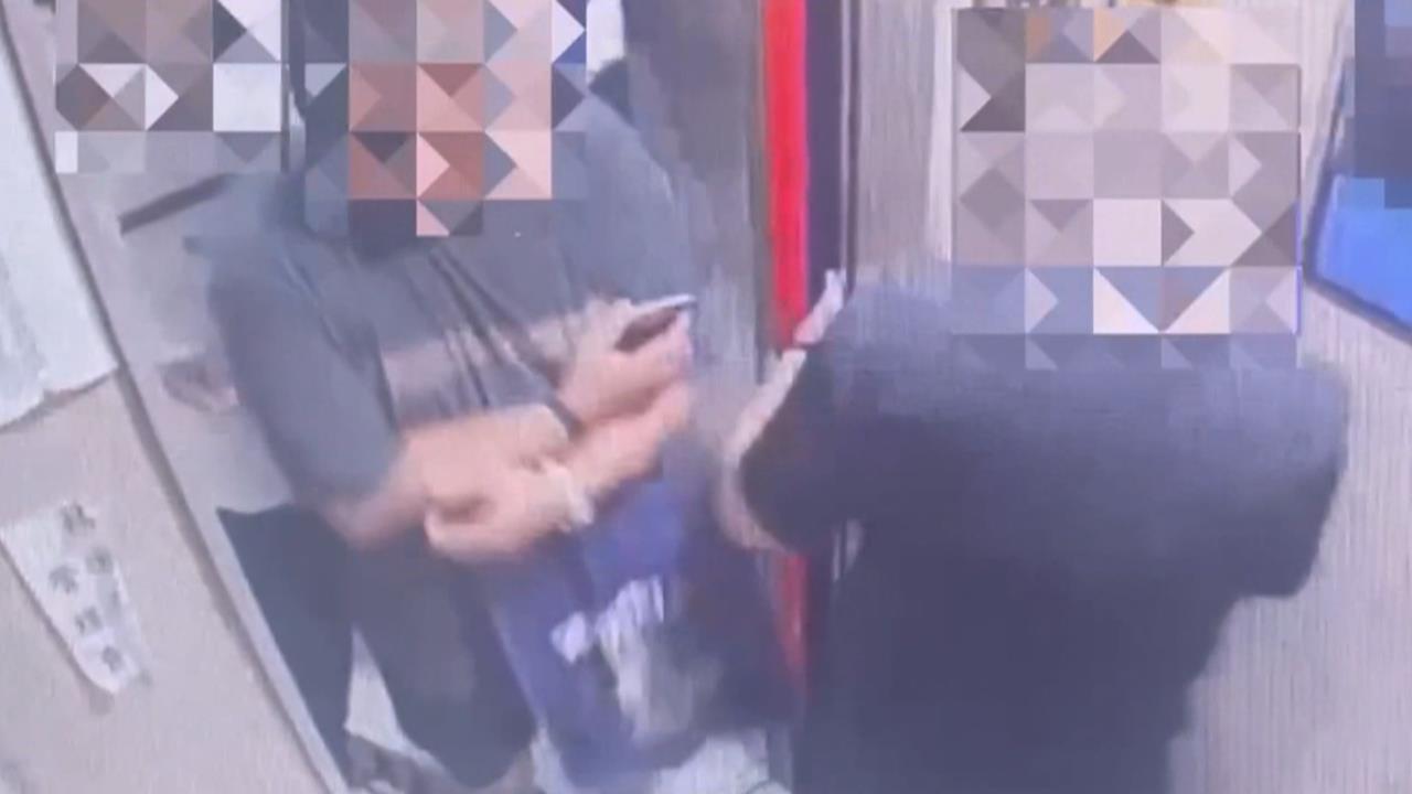 高雄60歲男疑債務糾紛遭持刀殺害！　6男女曾進出住處　警逮2人追查中