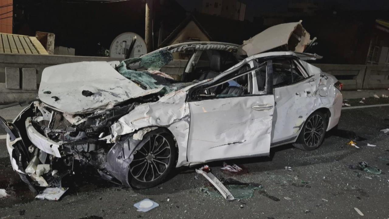 快新聞／彰化BMW清晨連環撞！機車騎士肢體斷裂、新婚女不治