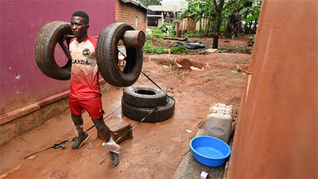 輪胎、磚頭土法煉鋼赴美圓棒球夢　烏干達少年獲大谷追蹤