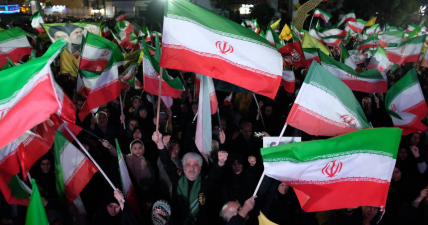 川普下令封鎖荷姆茲海峽　伊朗反擊警告：恐陷致命漩渦