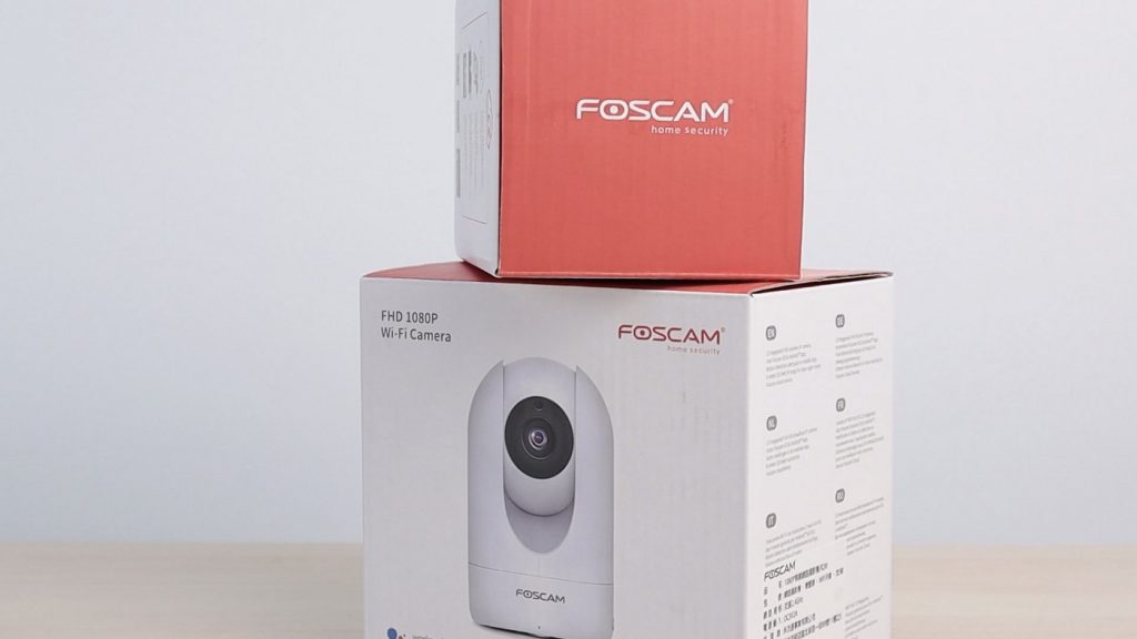 無線遙控擺頭 IPcam，FOSCAM R2M、C2M 外殼質感超乎預期