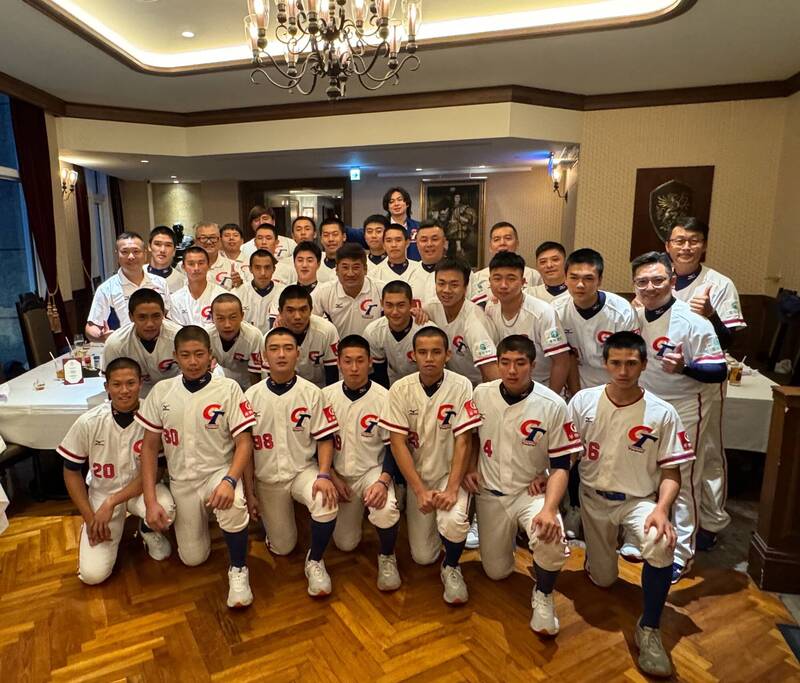 棒球／獎勵U15、U18好表現！棒協理事長辜仲諒邀球員看台日戰